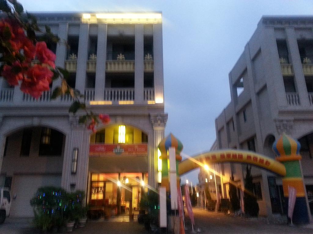 Money B&B Hualien Buitenkant foto