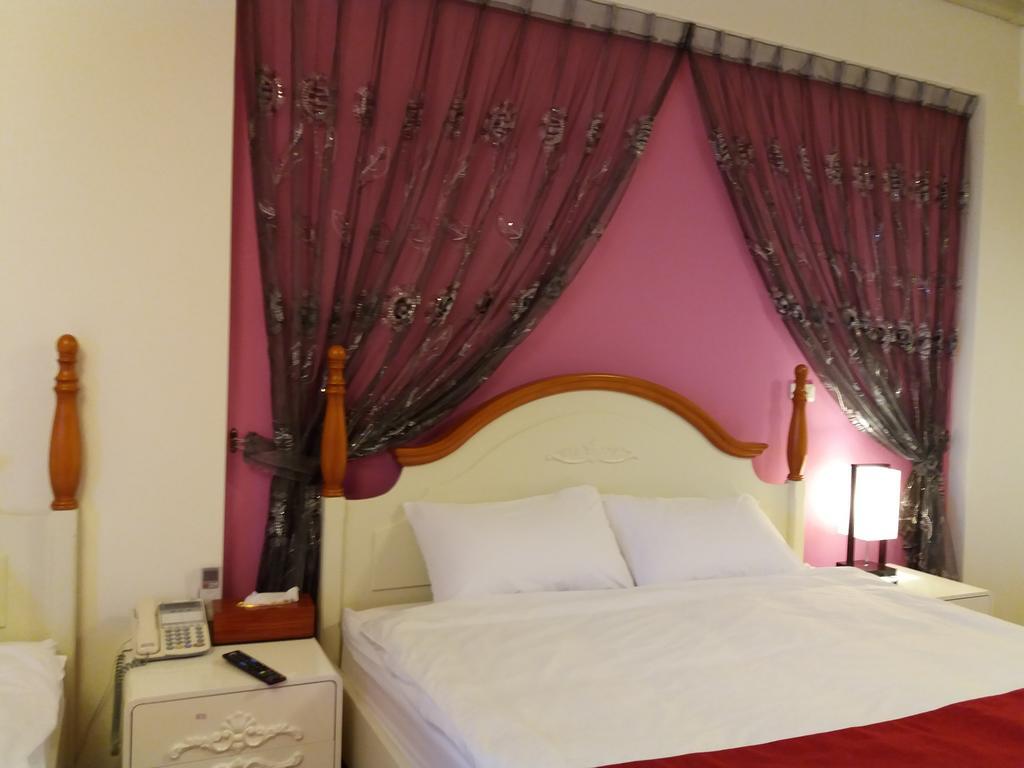 Money B&B Hualien Buitenkant foto