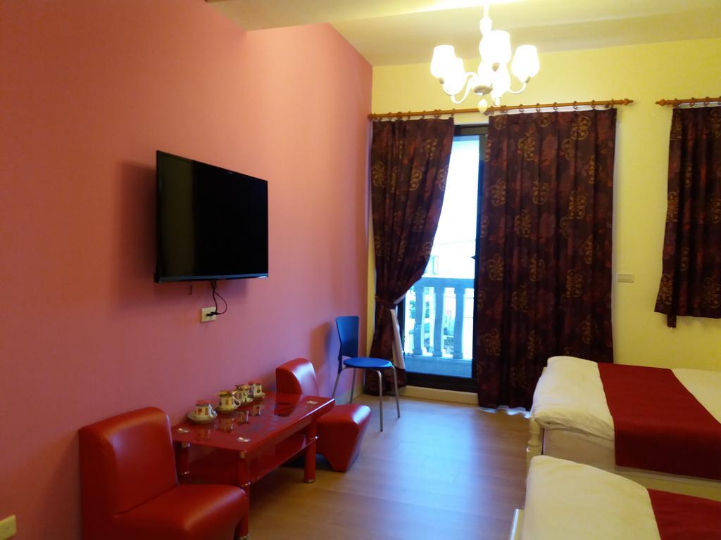Money B&B Hualien Buitenkant foto