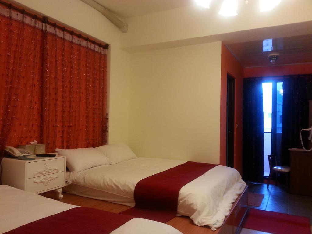 Money B&B Hualien Buitenkant foto